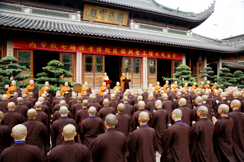 七塔禅寺传授护国兴圣三坛大戒法会举行请戒礼仪演习
