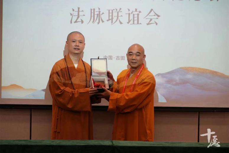 bdc3bbab901403fc36133626a178123