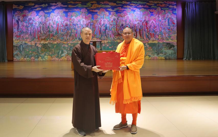 1880416eabb2bbf664dde05fc4e73b0