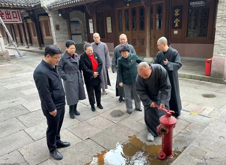 4964f5614171f9420879b132e8f962f