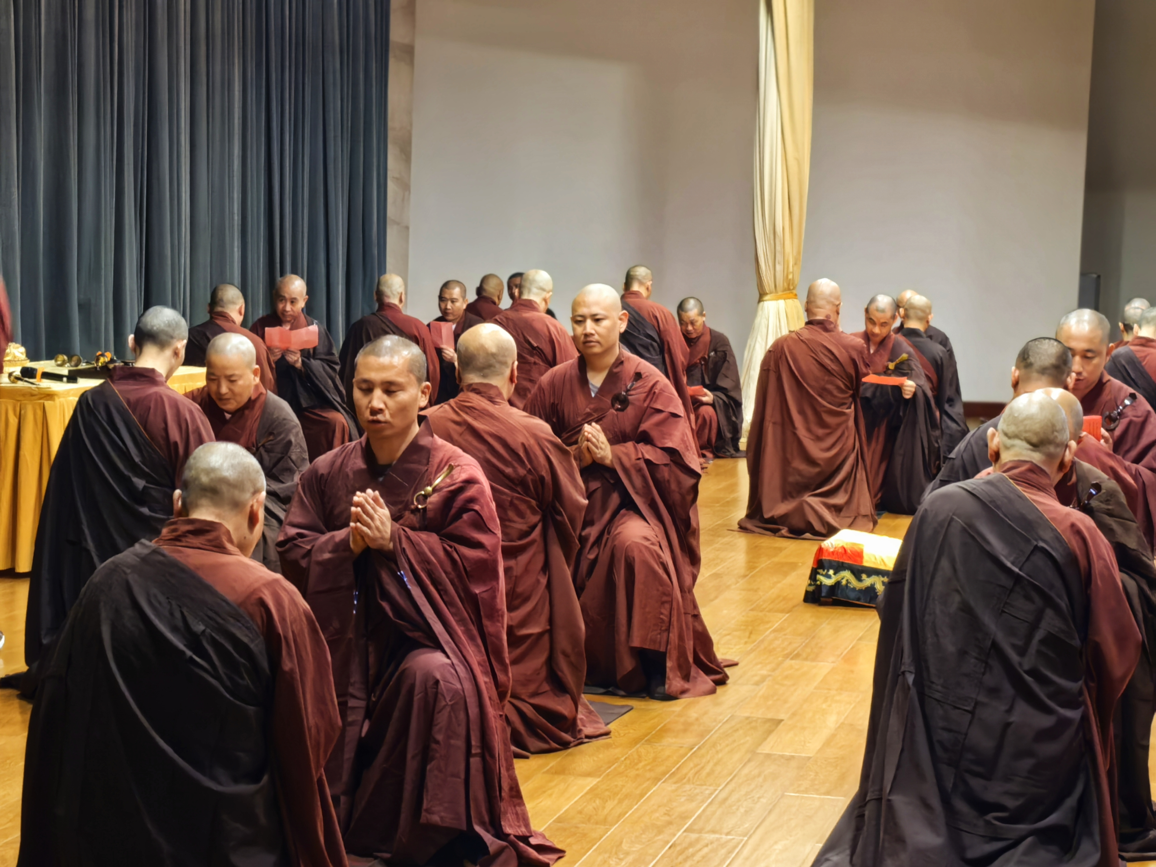 七塔禅寺举行乙巳结夏安居仪式